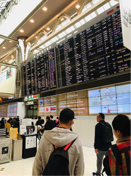 成田空港税関前